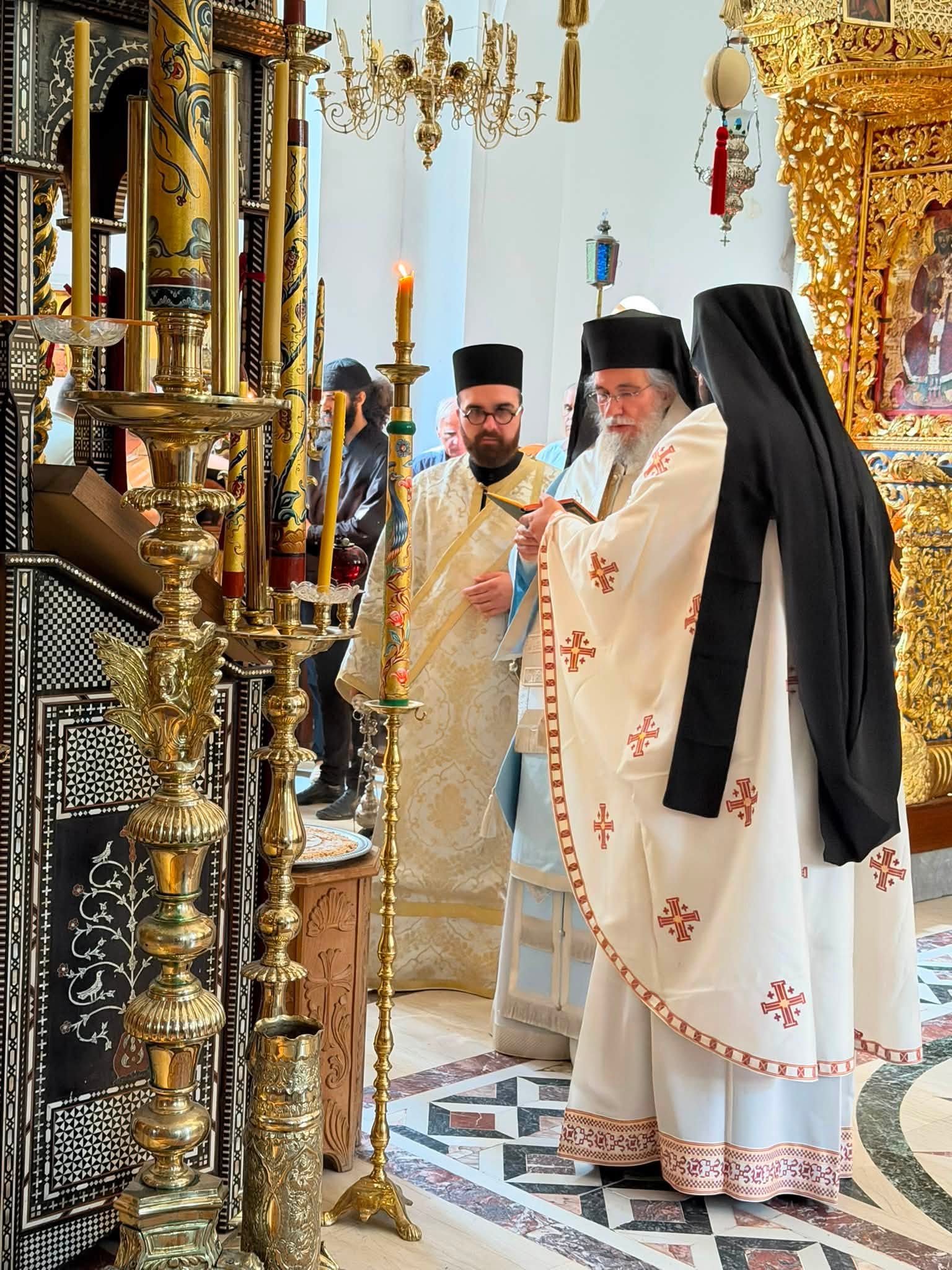 Ο Μητροπολίτης Αρούσας εόρτασε τα ονομαστήριά του στον Όλυμπο - μια φωτογραφία 7