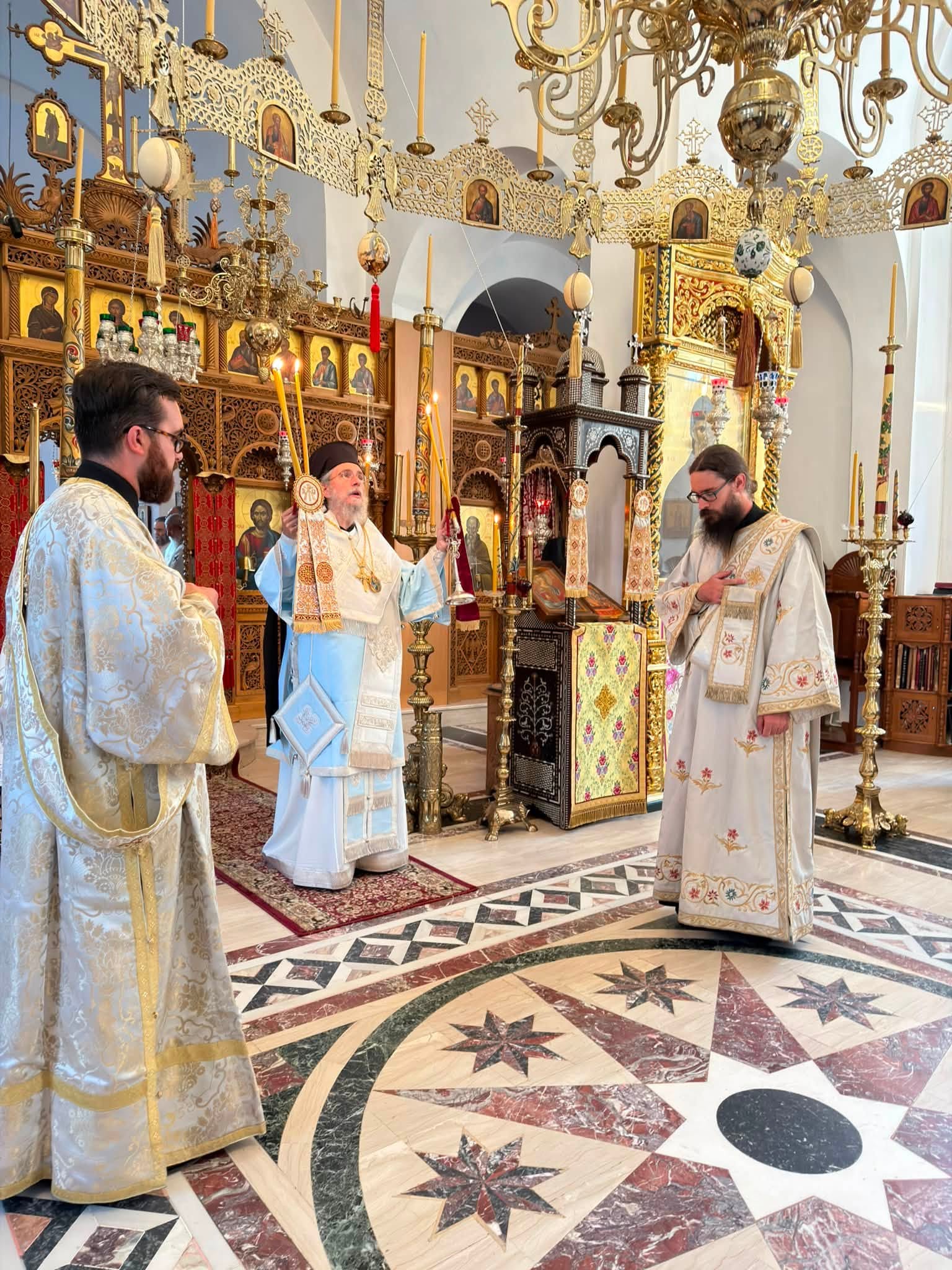 Ο Μητροπολίτης Αρούσας εόρτασε τα ονομαστήριά του στον Όλυμπο - μια φωτογραφία 11