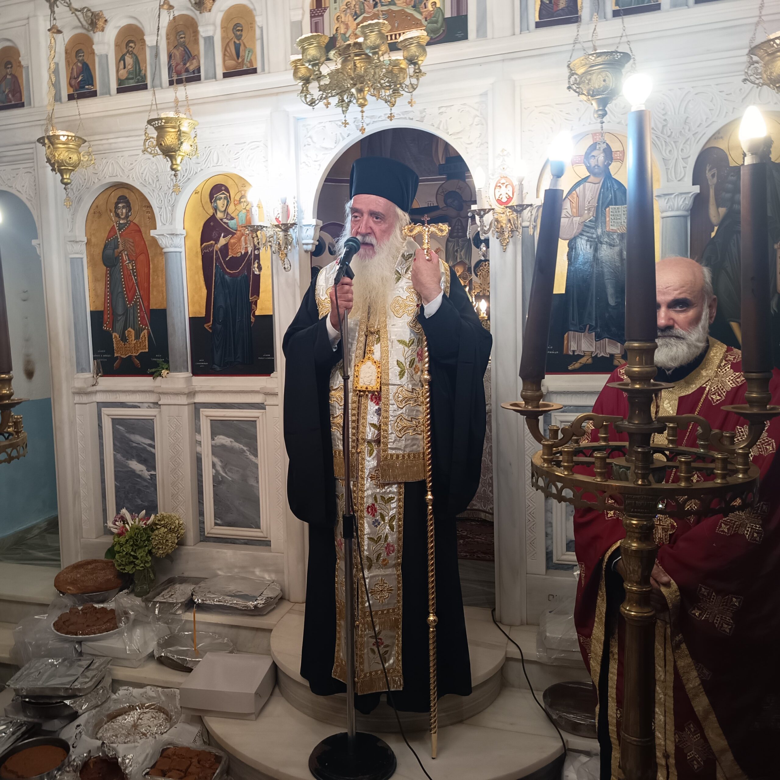 Η Ικαρία τίμησε με κάθε λαμπρότητα τον Άγιο Φανούριο - μια φωτογραφία 2