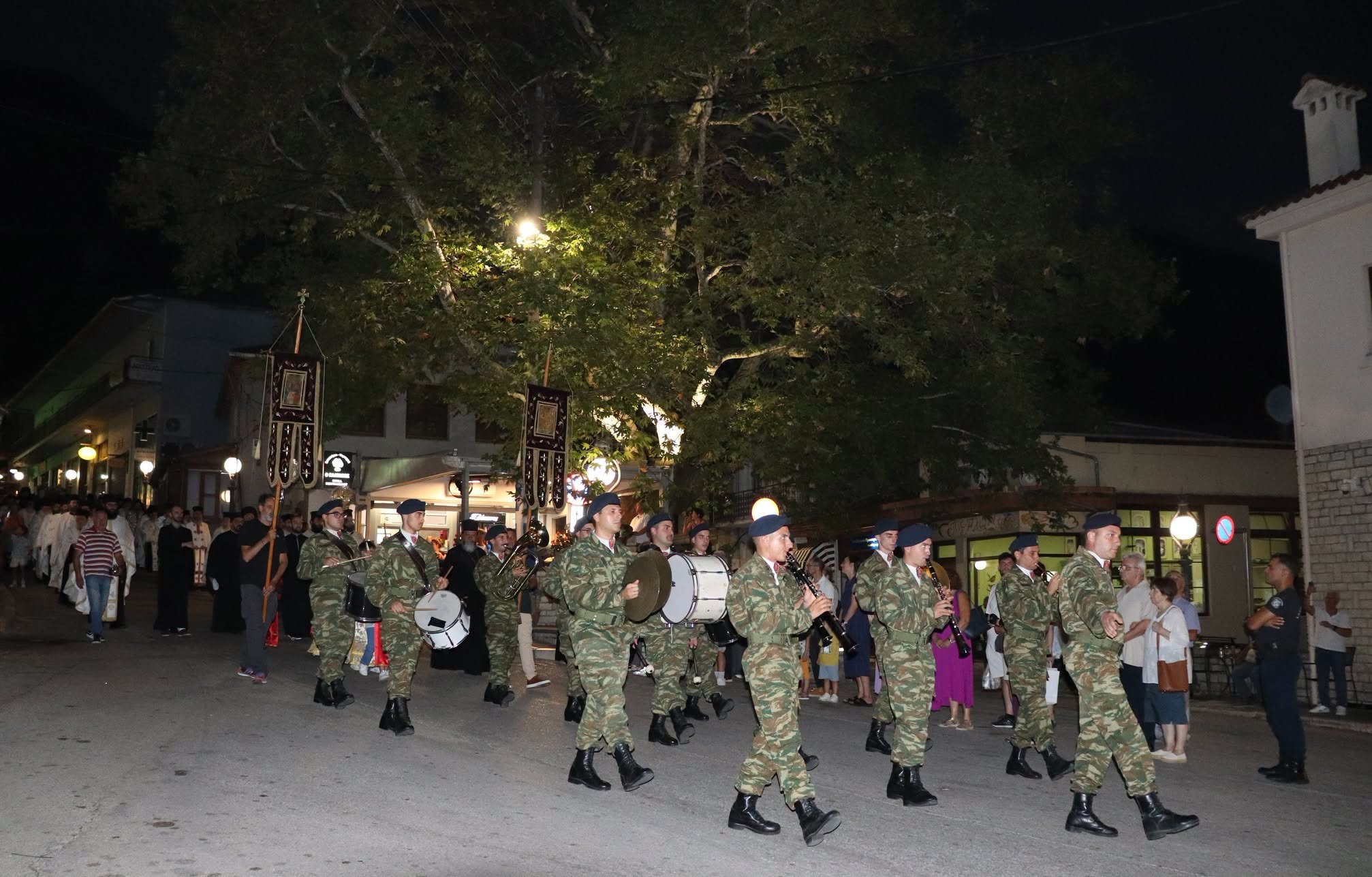 Εόρτασαν τον Άγιο Κοσμά τον Αιτωλό στην Κόνιτσα - μια φωτογραφία 15