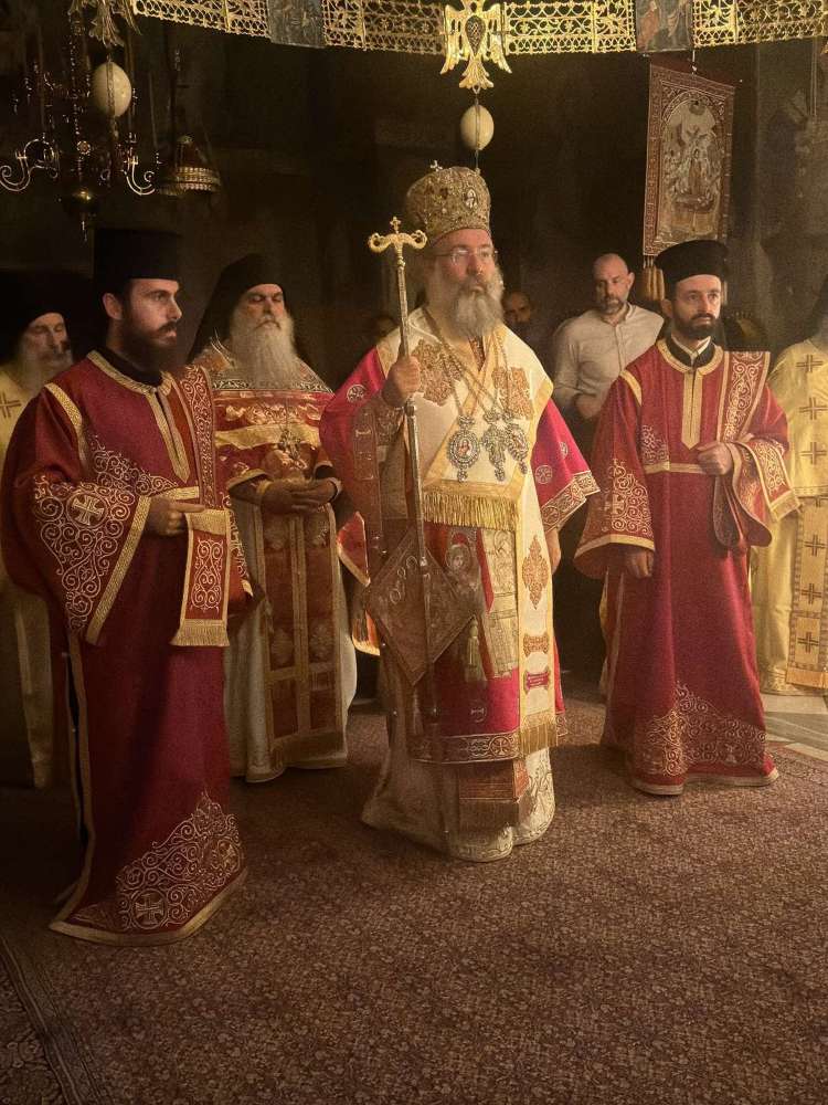 Ο Μητροπολίτης Ρεθύμνης προεξήρχε της Αγρυπνίας στο Πρωτάτο του Αγίου Όρους - μια φωτογραφία 6
