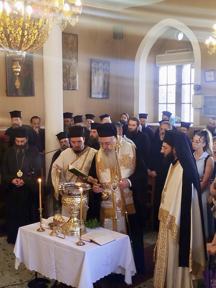 Η Ευαγγελίστρια Τριπόλεως έγινε Μητροπολιτικό Παρεκκλήσιο - μια φωτογραφία 4