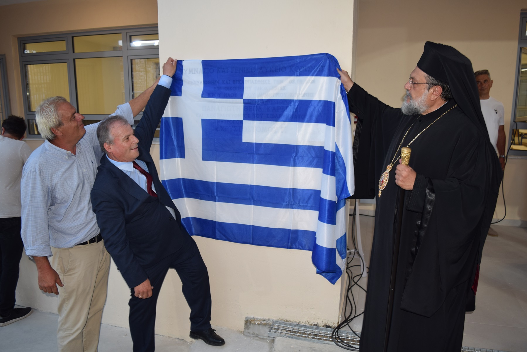 Εγκαινιάστηκε το νέο Γυμνάσιο και Λύκειο στην Κορώνη - μια φωτογραφία 1
