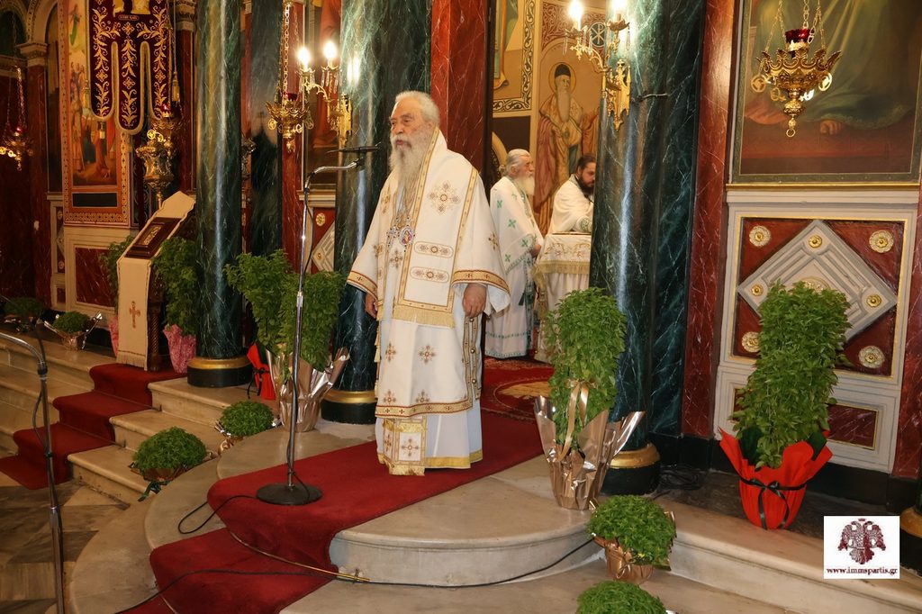 Σπάρτης Ευστάθιος: «Ο Τίμιος Σταυρός μάς θωρακίζει πνευματικά» - μια φωτογραφία 3