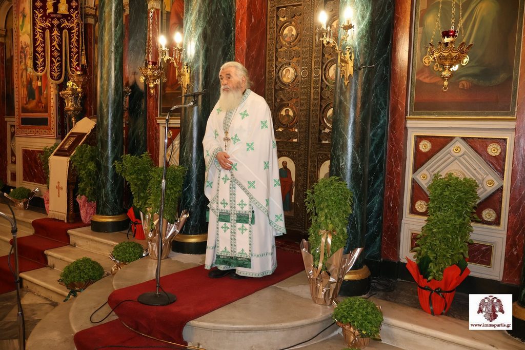 Σπάρτης Ευστάθιος: «Ο Τίμιος Σταυρός μάς θωρακίζει πνευματικά» - μια φωτογραφία 4