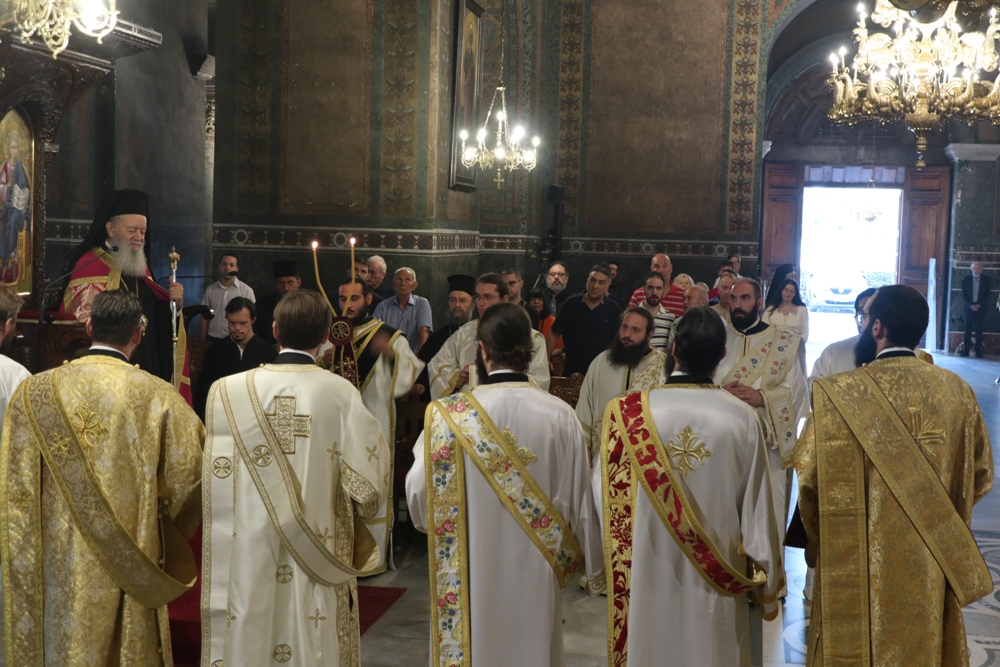 Πολυαρχιερατικό συλλείτουργο για τα ονομαστήρια του Μητροπολίτη Θεσσαλονίκης - μια φωτογραφία 1