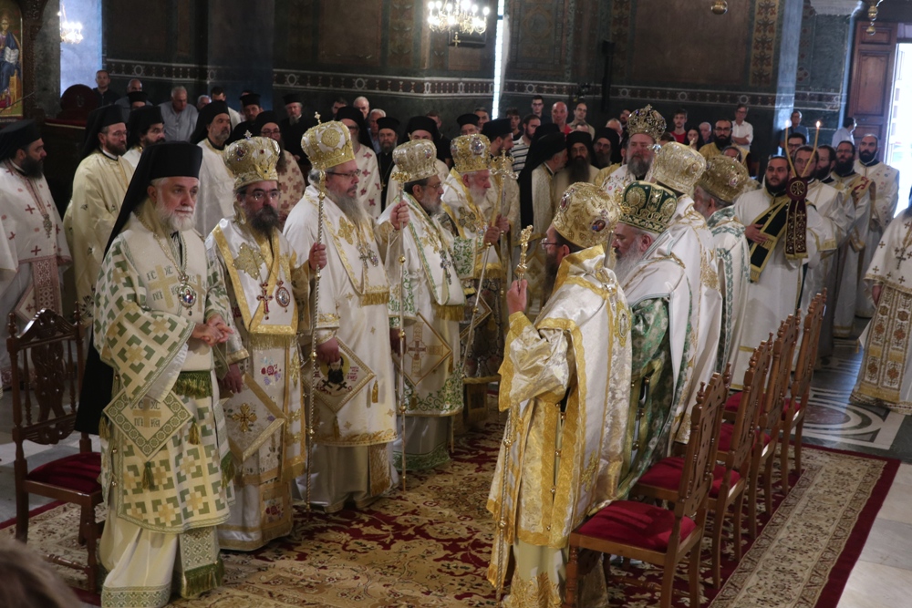 Πολυαρχιερατικό συλλείτουργο για τα ονομαστήρια του Μητροπολίτη Θεσσαλονίκης - μια φωτογραφία 4