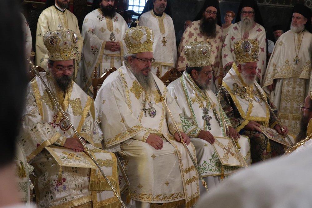 Πολυαρχιερατικό συλλείτουργο για τα ονομαστήρια του Μητροπολίτη Θεσσαλονίκης - μια φωτογραφία 8