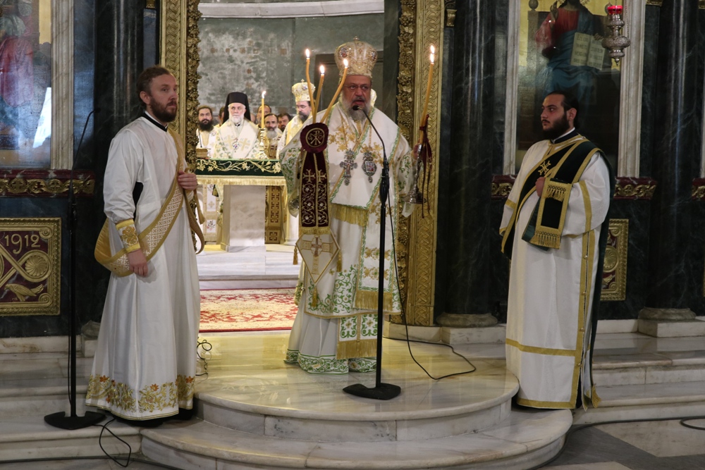 Πολυαρχιερατικό συλλείτουργο για τα ονομαστήρια του Μητροπολίτη Θεσσαλονίκης - μια φωτογραφία 11