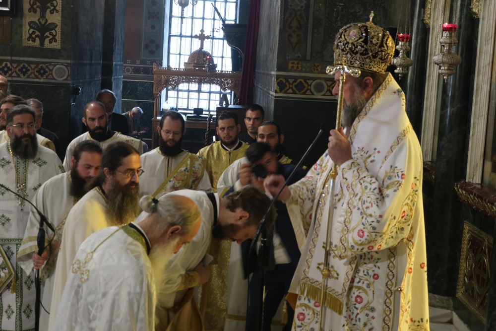 Πολυαρχιερατικό συλλείτουργο για τα ονομαστήρια του Μητροπολίτη Θεσσαλονίκης - μια φωτογραφία 12