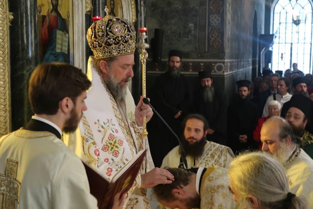 Πολυαρχιερατικό συλλείτουργο για τα ονομαστήρια του Μητροπολίτη Θεσσαλονίκης - μια φωτογραφία 19