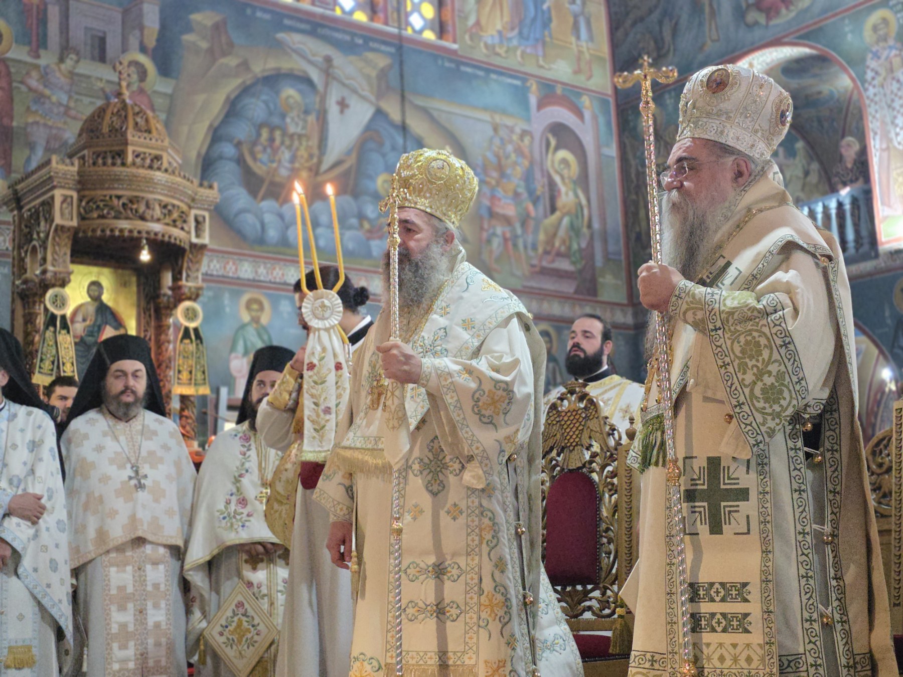 Χειροτονία πρεσβυτέρου στην Πτολεμαΐδα από τον Μητροπολίτη Φλωρίνης - μια φωτογραφία 11