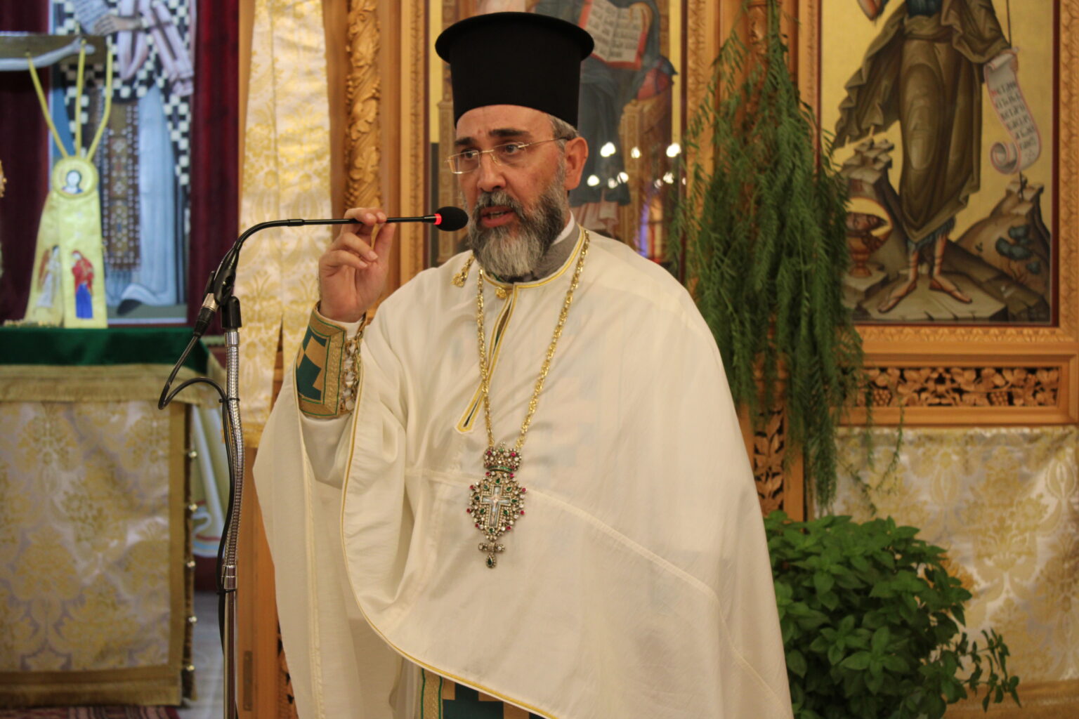 Κρυονέρι: Λαμπρά πανήγυρις Παναγίας Παντάνασσας με λείψανο Αγίου Νεκταρίου - μια φωτογραφία 3