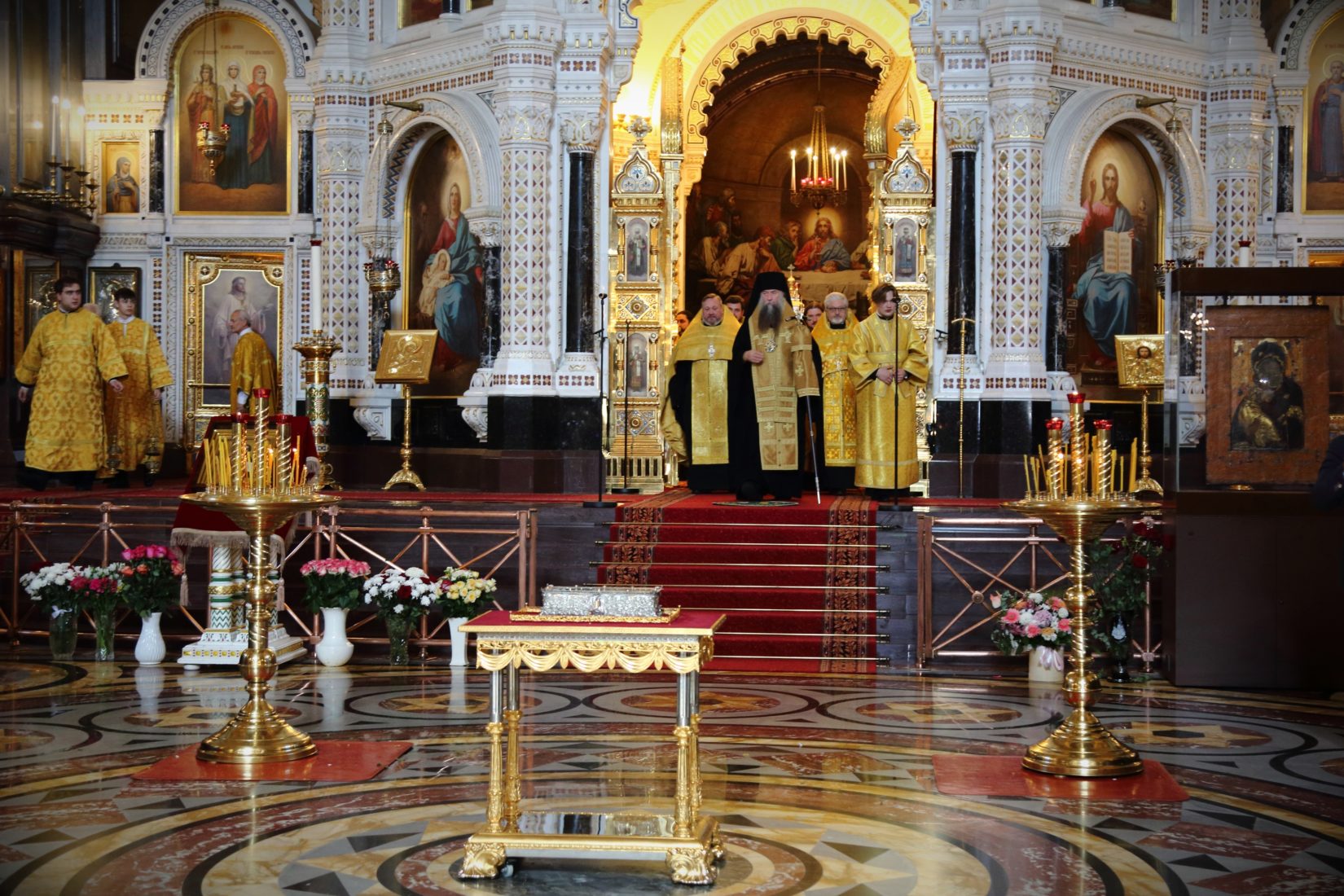 Η δεξιά χείρα του Αγίου Σπυρίδωνος αναχώρησε από τη Μόσχα για το Καζακστάν - μια φωτογραφία 12