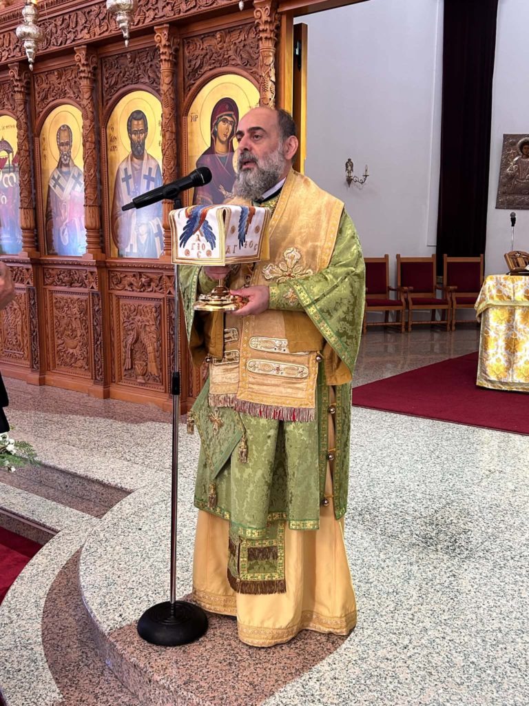 Πλήθος κόσμου συμμετείχε στη Θεία Λειτουργία της Μητρόπολης Κυρηνείας - μια φωτογραφία 6