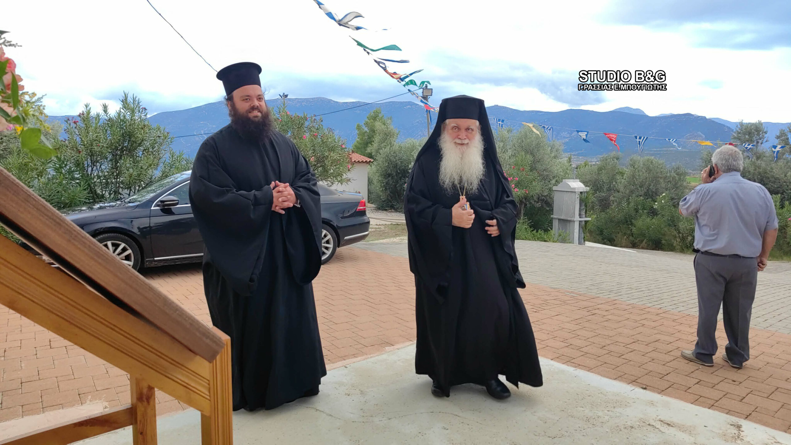 Πλήθος πιστών στον Πανηγυρικό Εσπερινό για την Παναγία Μυρτιδιώτισσα - μια φωτογραφία 5