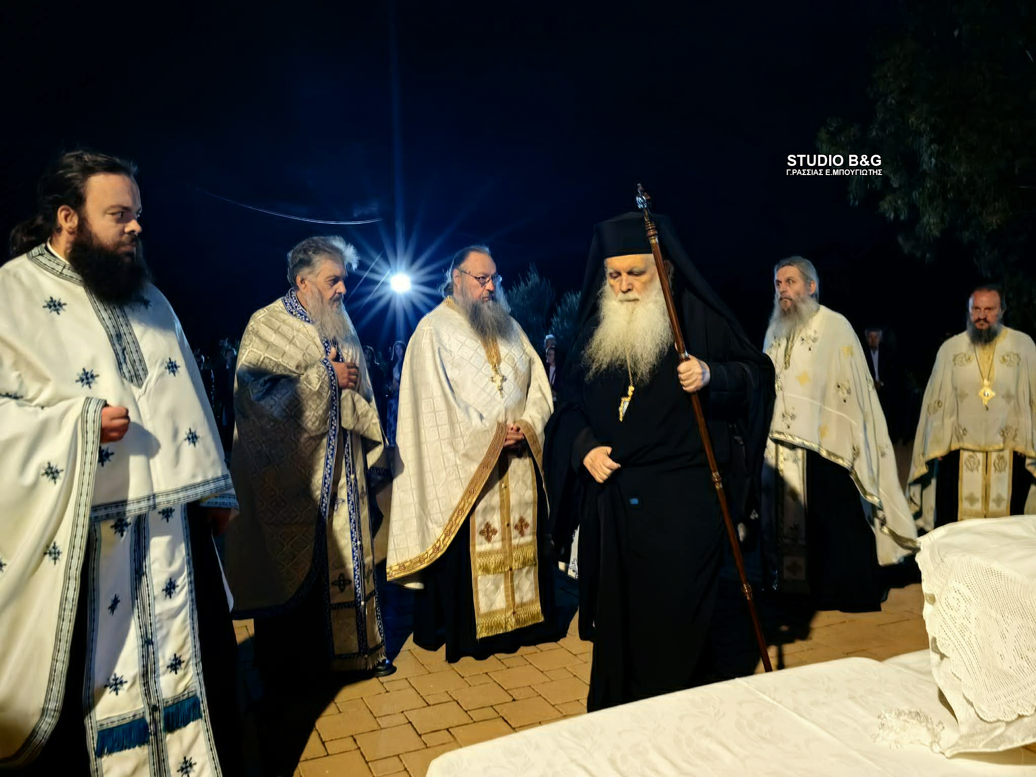 Πλήθος πιστών στον Πανηγυρικό Εσπερινό για την Παναγία Μυρτιδιώτισσα - μια φωτογραφία 10