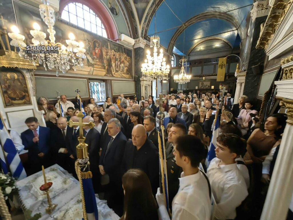 Μνημόσυνο για τον Ιωάννη Καποδίστρια τελέσθηκε στο Ναύπλιο - μια φωτογραφία 15