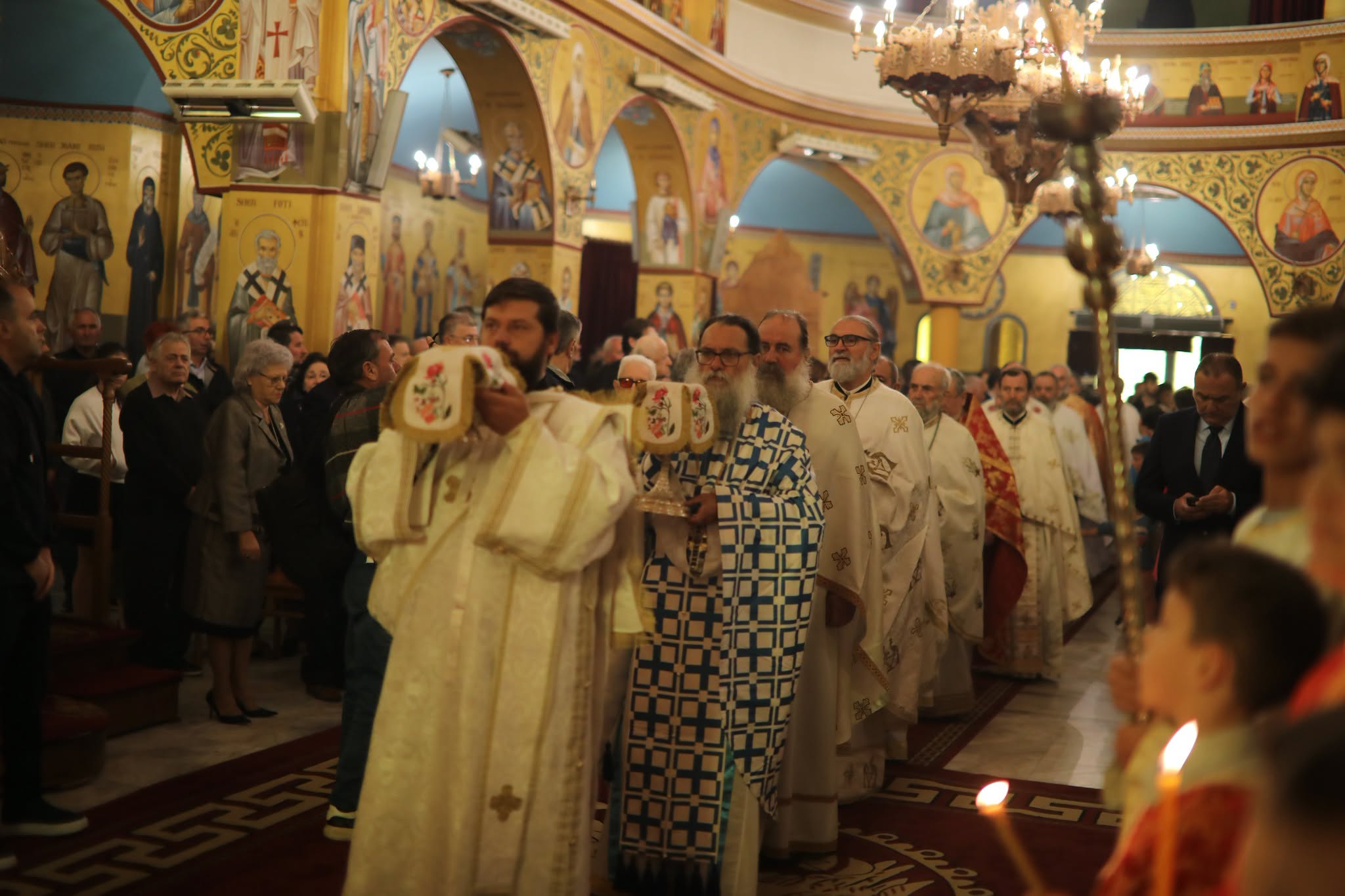 Ο Μητροπολίτη Κορυτσάς εόρτασε την επέτειο της ενθρόνισής του - μια φωτογραφία 4