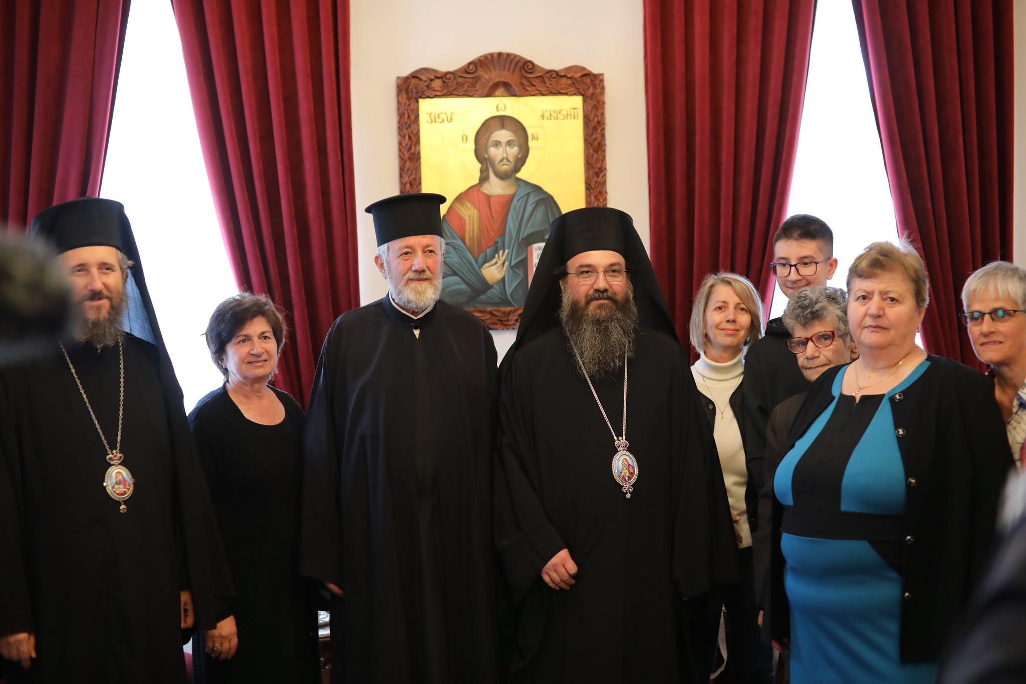 Ο Μητροπολίτη Κορυτσάς εόρτασε την επέτειο της ενθρόνισής του - μια φωτογραφία 8