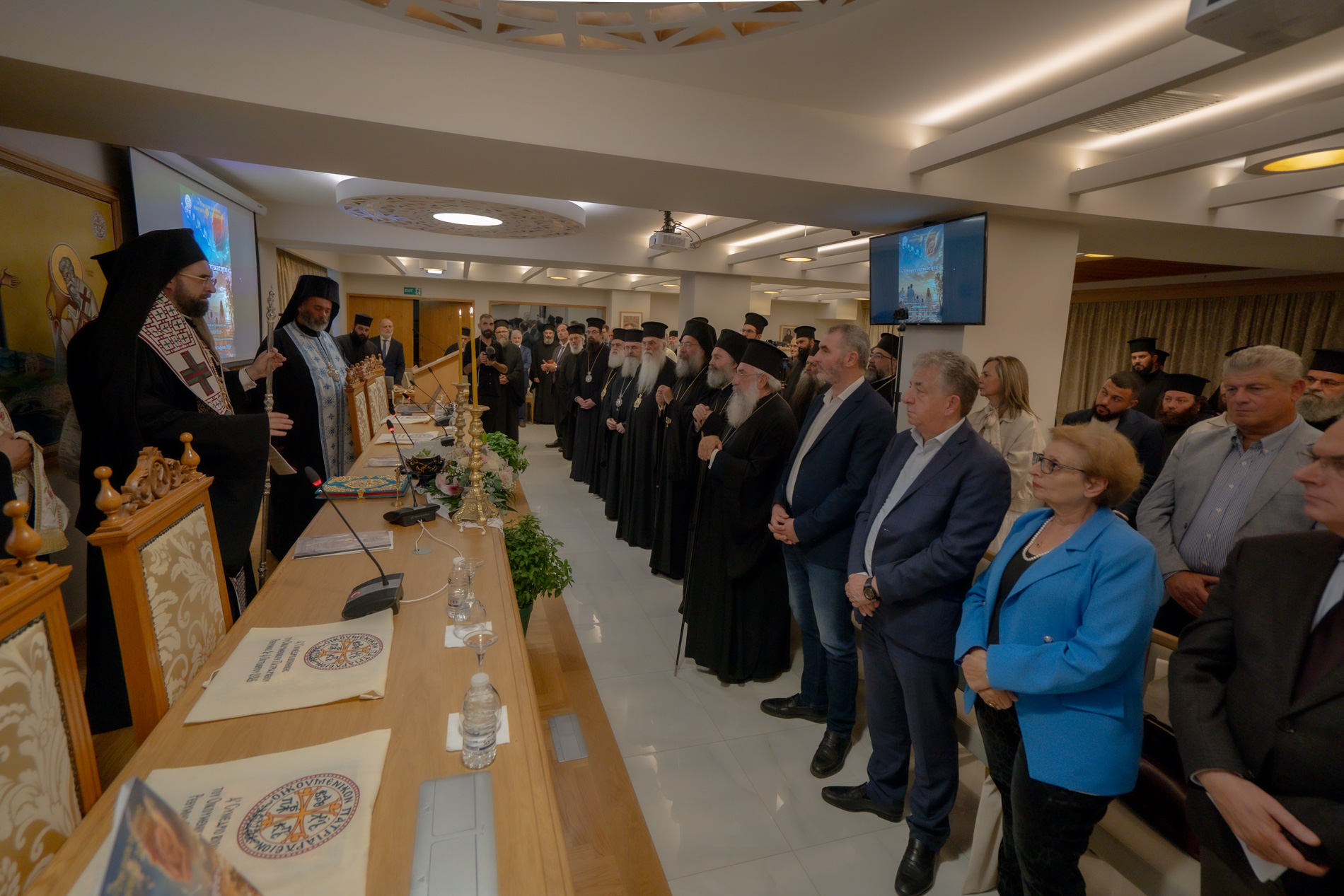Ξεκίνησε στο Ρέθυμνο το 4ο Συνέδριο Βιοηθικής για την υπογεννητικότητα - μια φωτογραφία 16