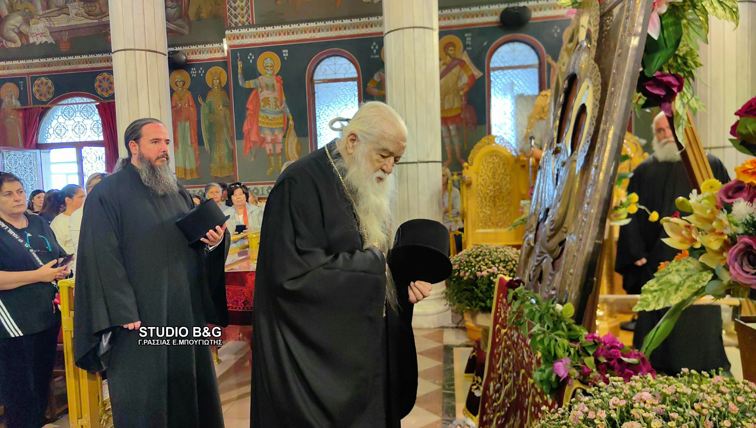 Ο πρώην Καλαβρύτων Αμβρόσιος προσκύνησε εικόνα της Παναγίας στο Ναύπλιο - μια φωτογραφία 8