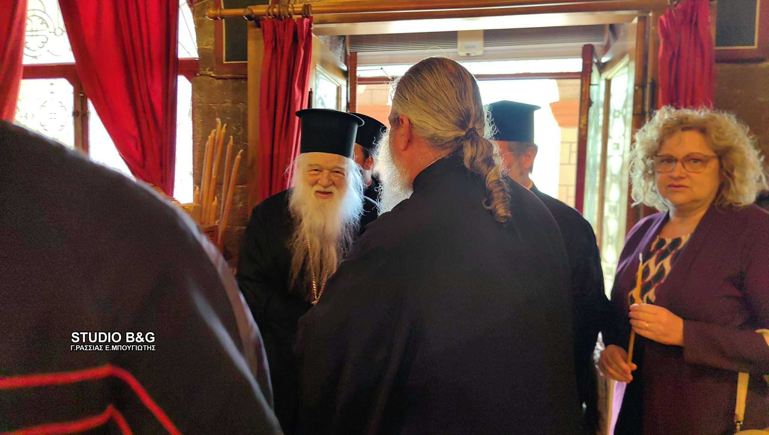 Ο πρώην Καλαβρύτων Αμβρόσιος προσκύνησε εικόνα της Παναγίας στο Ναύπλιο - μια φωτογραφία 10