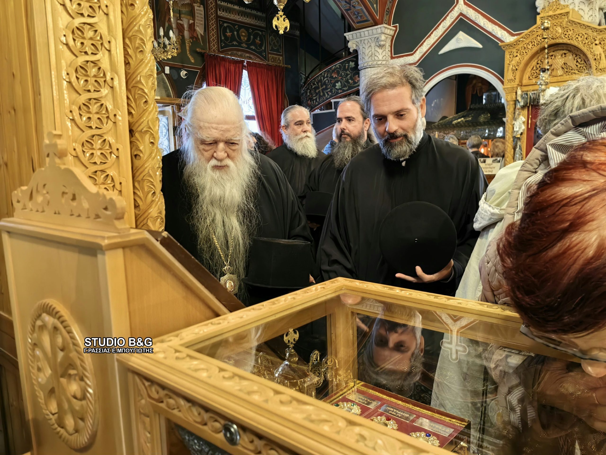 Ο πρώην Καλαβρύτων Αμβρόσιος προσκύνησε εικόνα της Παναγίας στο Ναύπλιο - μια φωτογραφία 13