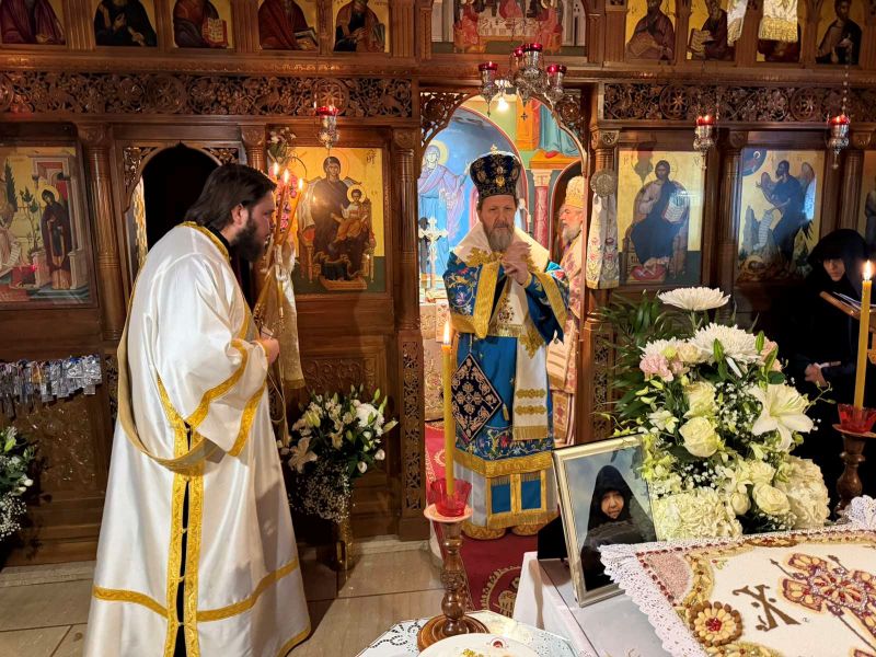 Τελέστηκε το μνημόσυνο Γερόντισσας Χρυσοβαλάντης παρουσία τεσσάρων Αρχιερέων - μια φωτογραφία 2