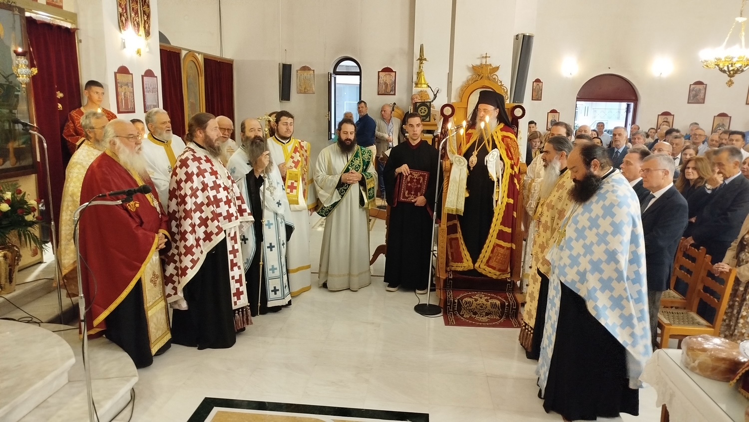 Ο Άγιος Διονύσιος εορτάστηκε λαμπρά στα Ζαρουχλέικα Πατρών - μια φωτογραφία 18