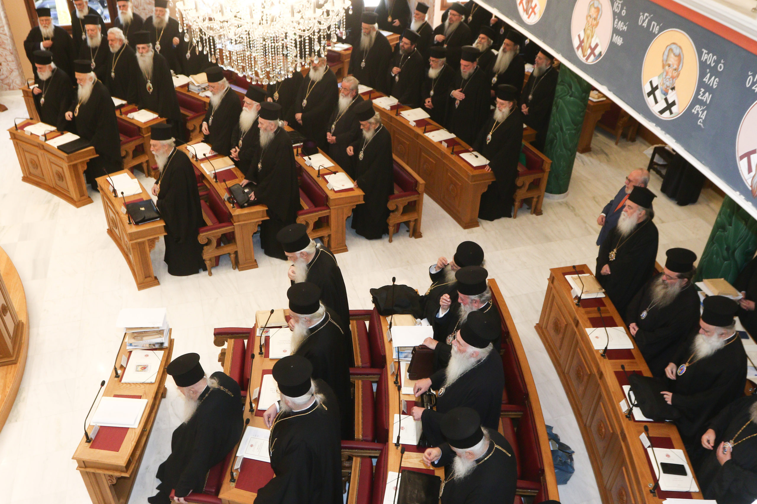 Δεύτερη ημέρα Ιεραρχίας: εισηγήσεις Μητροπολιτών Σύρου και Χαλκίδος - μια φωτογραφία 2