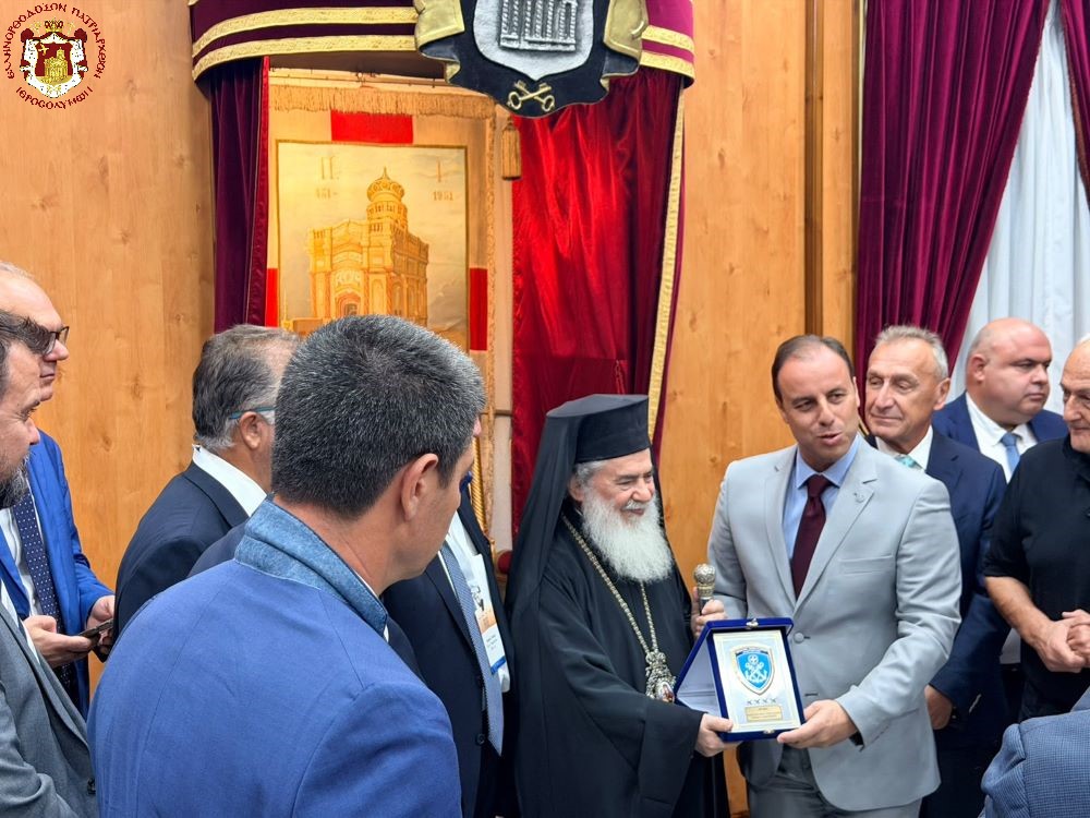 Ο Πατριάρχης Ιεροσολύμων Θεόφιλος δέχθηκε προσκυνητές και πρώην Πρόξενο - μια φωτογραφία 1