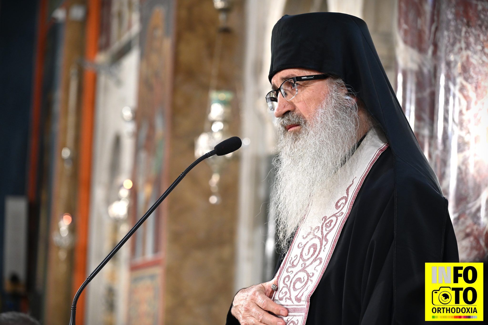 Η εικόνα της Παναγίας Ελεούσης από το Στόμιο τέθηκε για προσκύνηση στο Νέο Φάληρο - μια φωτογραφία 3