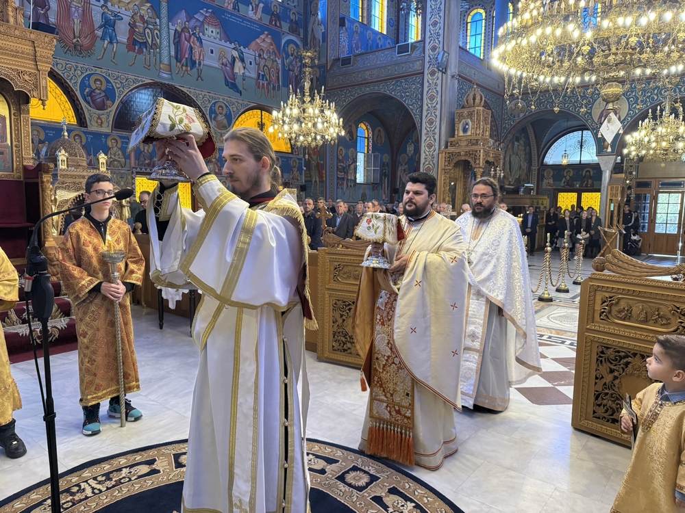 Τελέστηκε μνημόσυνο για τον Κωνσταντίνο Κατσίφα από τον Μητροπολίτη Λαρίσης - μια φωτογραφία 6