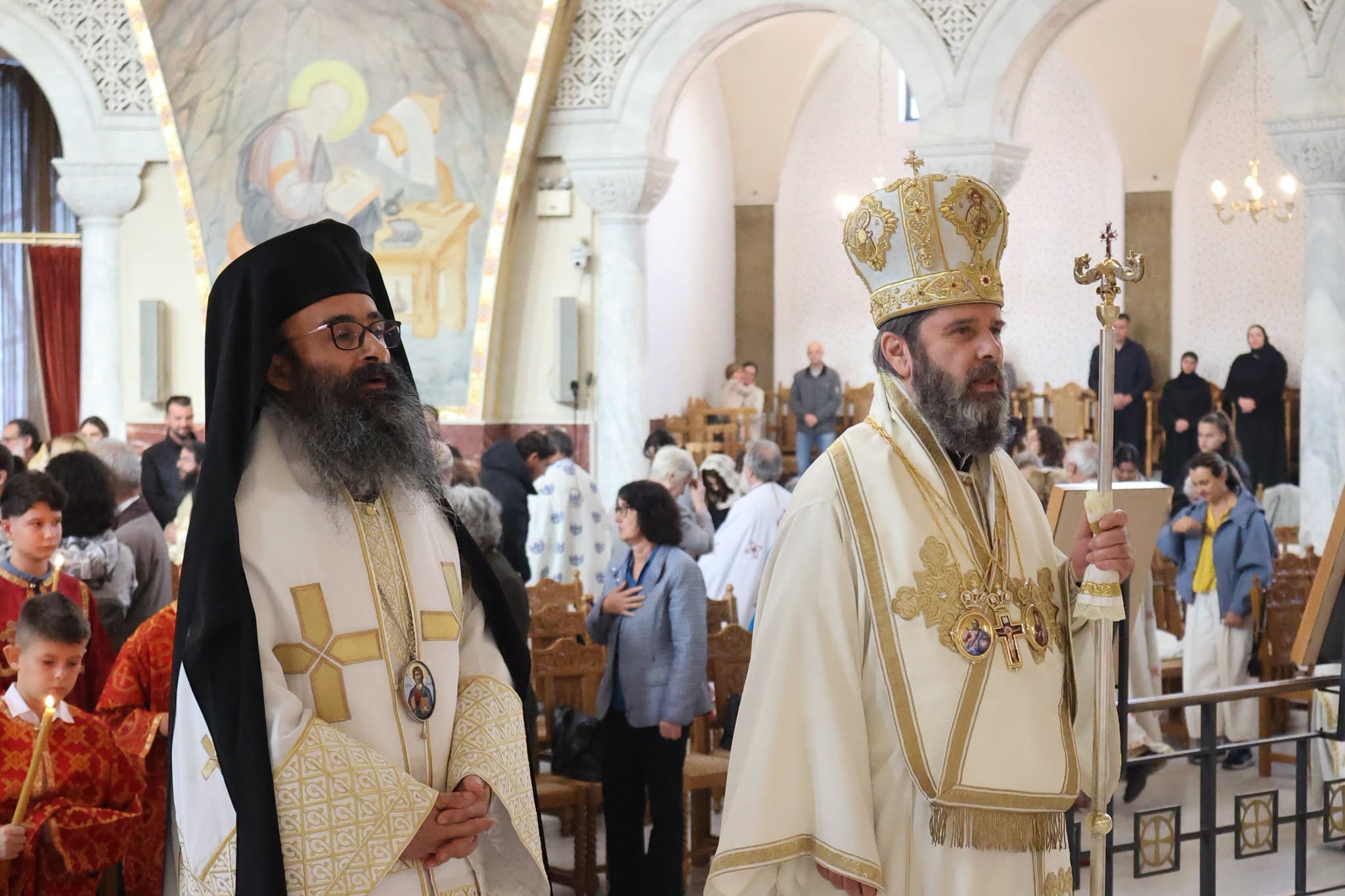 Χειροτονήθηκε Πρεσβύτερος ο Αρχιδιάκονος του Αρχιεπισκόπου Αλβανίας στα Τίρανα - μια φωτογραφία 1
