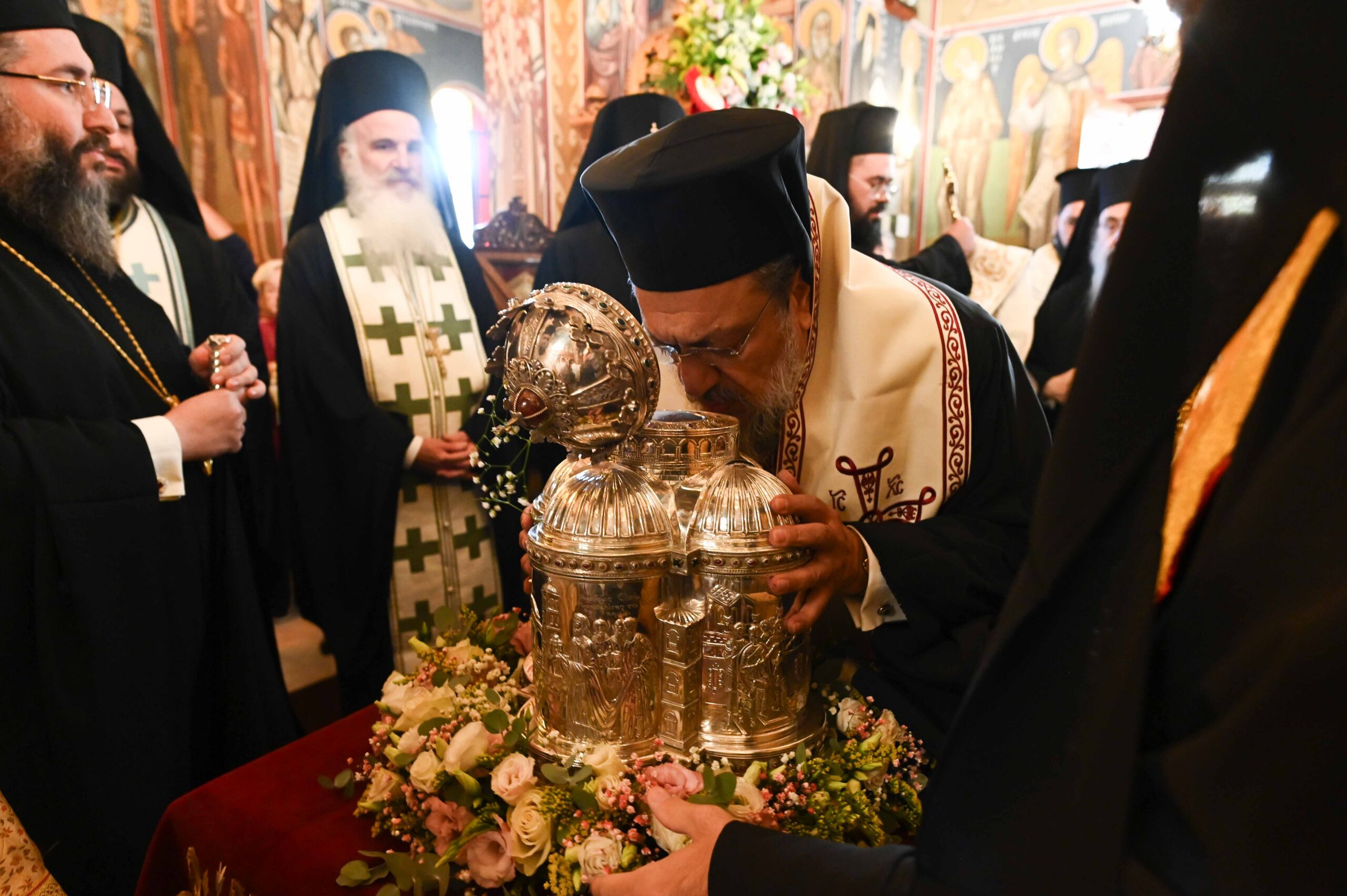 Η Καλαμάτα υποδέχθηκε την Τιμία Κάρα της Αγίας Ειρήνης - μια φωτογραφία 10