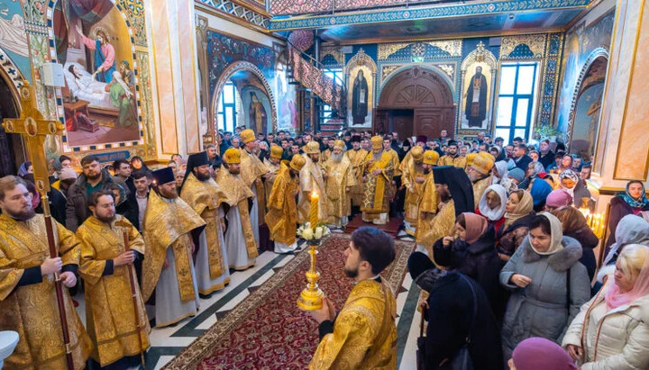 Θεία Λειτουργία στη Λαύρα. Φωτογραφία: news.church.ua