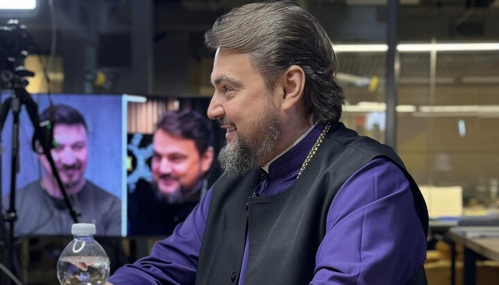 «Ιεράρχης» της OCU Αλέξανδρος (Ντραμπίνκο). Φωτογραφία: Η σελίδα του Ντραμπίνκο στο FB