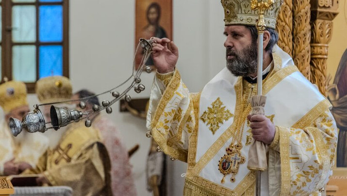 Ο Αρχιεπίσκοπος Τιράνων, Δυρραχίου και πάσης Αλβανίας κ. Ιωάννης προϊσταται της Θείας Λειτουργίας στην πρώην Μητρόπολη του στην Κορυτσά πριν από την εκλογή του στον Αρχιεπισκοπικό Θρόνο. ΦΩΤΟΓΡΑΦΙΑ ΕΚΚΛΗΣΙΑ ΑΛΒΑΝΙΑΣ