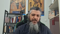 Σπάει τη σιωπή του με επίθεση κατά Αρχιεπισκόπου ο ιερέας που χειροτόνησε ο Τυχικός-«Ψευδεπίσκοπος και ψευδοποιμένας»