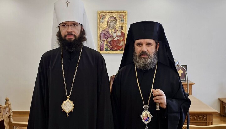 Αρχιεπίσκοπος Αλβανίας Ιωάννης και επικεφαλής του ΤΕΕΣ του Πατρ. Μόσχας Μητροπολίτης Αντώνιος. Φωτογραφία: γραφείο τύπου της Αλβανικής Εκκλησίας
