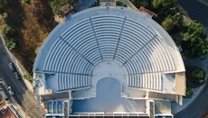 Φιλανθρωπική Συναυλία της Ιεράς Μητροπόλεως Πειραιώς με τον Θοδωρή Φέρρη στο Βεάκειο Θέατρο