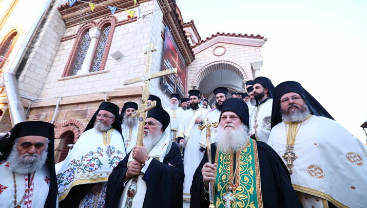 Υποδοχή του Τιμίου Σταυρού του Μ. Κωνσταντίνου στην ενορία Αγίων Κωνσταντίνου και Ελένης Ηλιουπόλεως Θεσσαλονίκης (ΦΩΤΟ)