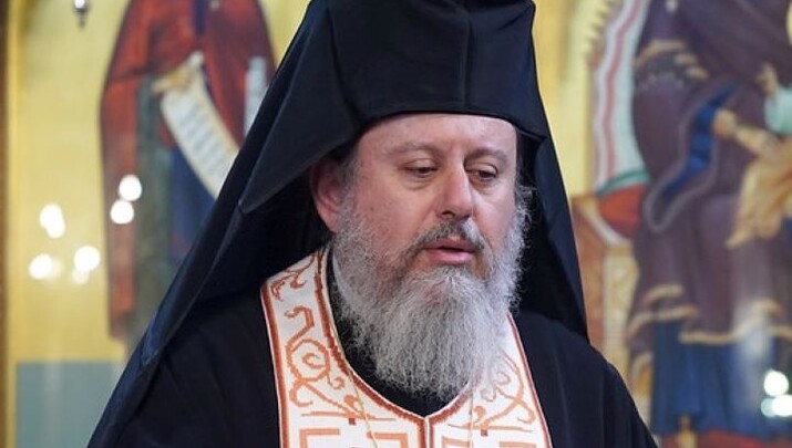 Ο Αρχιμ. Θεολόγος Αλεξανδράκης. Φωτογραφία: Romfea.gr