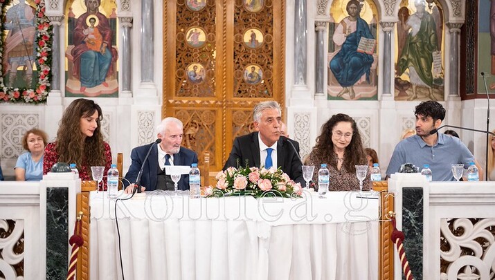 Από την εκδήλωση για τον Άγιο Παΐσιο στον Πειραιά. Φωτογραφία: Romfea.gr