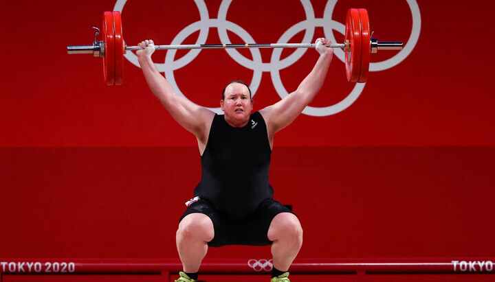 Тρανς γυναίκα σε γυναικείους αγώνες άρσης βαρών. Φωτογραφία: Reuters/Edgard Garrido