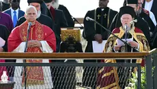 Η συνάντηση του Οικουμενικού Πατριάρχη με τον Πάπα Λέοντα ΙΔ' στη Νίκαια