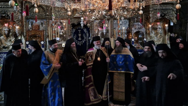 Η Θρονική γιορτή στην Ι. Μ. Χιλανδαρίου (ΦΩΤΟ)