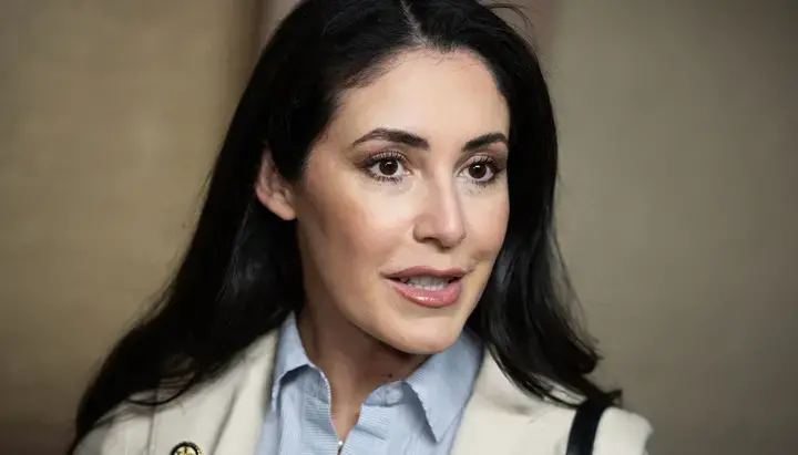 Αμερικανίδα βουλευτής: ΗΠΑ «χρηματοδοτούν διώξεις χριστιανών στην Ουκρανία»