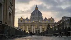 Οσμή Σκανδάλου στο Βατικανό: Ξέπλυμα χρήματος και αδιαφανείς οικονομικές συναλλαγές